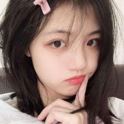 赤裸的美奈子海报
